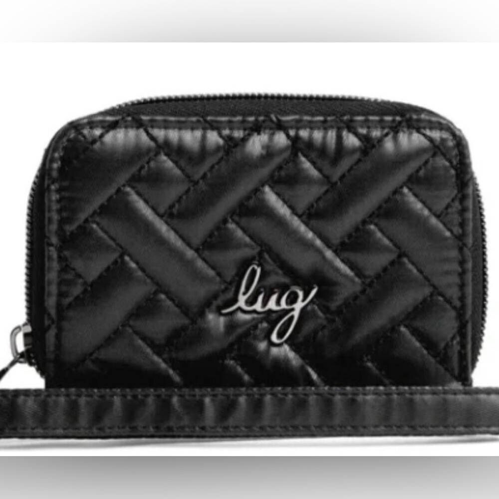 LUG  ✨Chipper ✨Quilted Metallic Black Wristlet